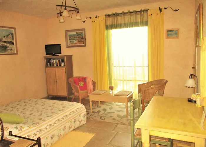 Les Mimosas Bed & Breakfast Menton